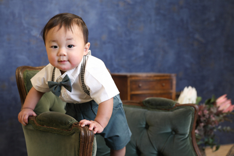 1歳・男の子のバースデーフォトにおすすめの衣装