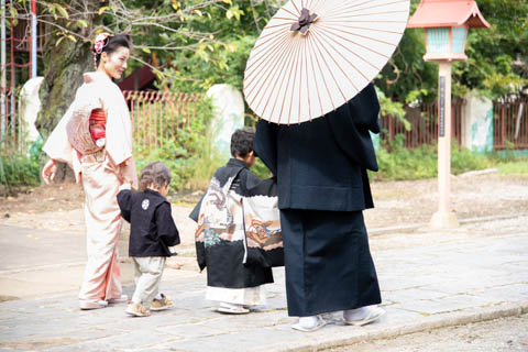 七五三では家族で着物をレンタルして撮影しよう