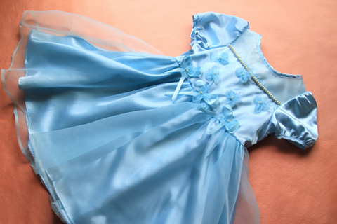 7歳・七五三で着用するドレスの選び方