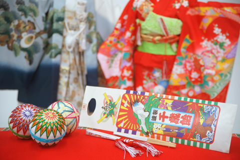 お祝いをあげないで写真代を負担するというケースも