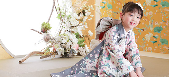 【七五三】7歳向けのおしゃれなレンタル用の着物を紹介