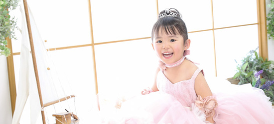 【七五三撮影】人気のレンタルドレスを年齢別に紹介