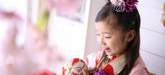 【7歳・七五三】ダウンスタイルのおすすめの髪型・やり方を紹介