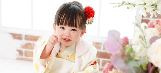 【3歳・七五三】ヘアセットはどうする？主な方法やおすすめの髪型を紹介