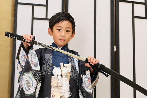 七五三の扇子はどこにつける？差し方は？