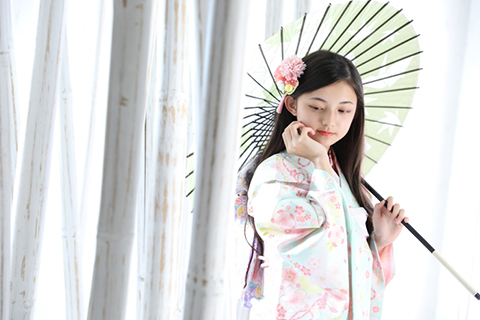 ストレートダウン×髪飾り