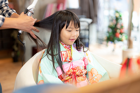 ハピリィの七五三撮影はヘアメイク無料